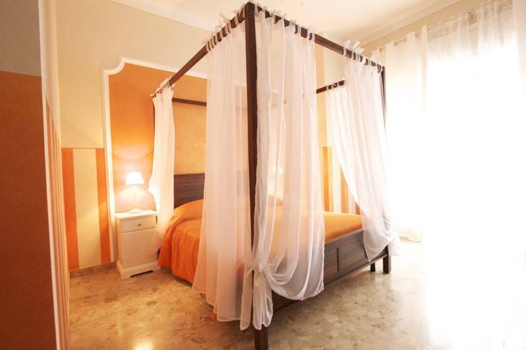 Al Teatro Otel Verona Dış mekan fotoğraf