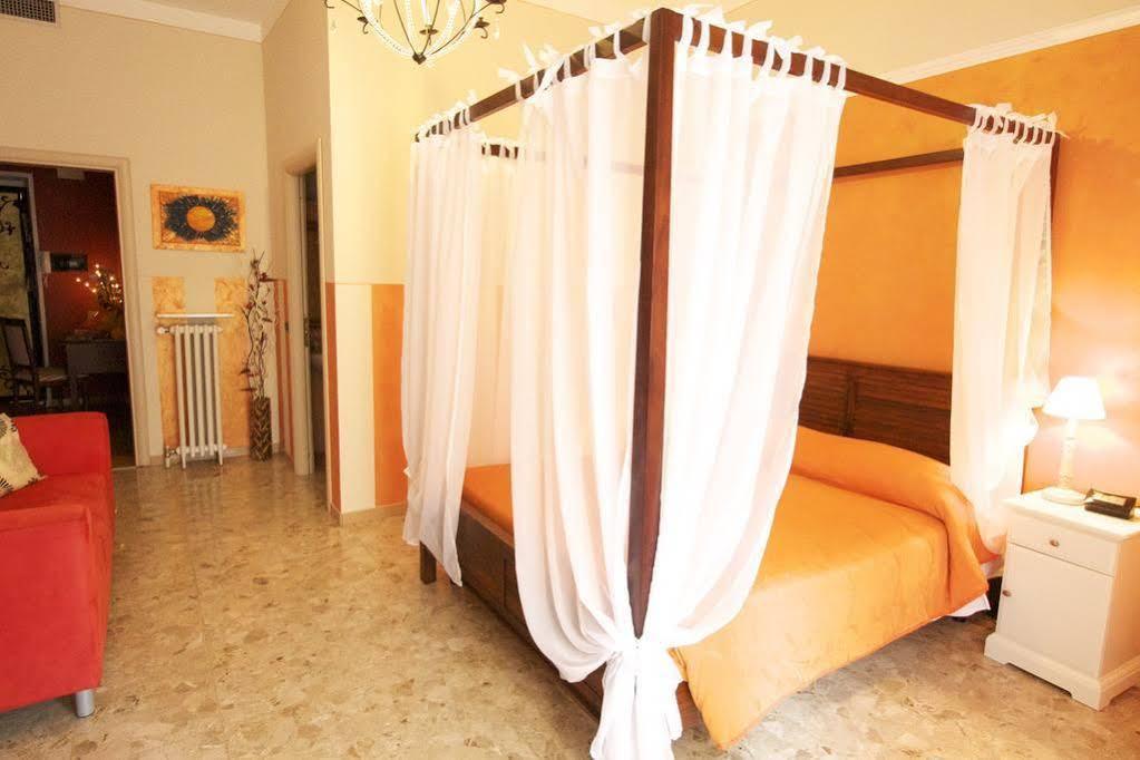 Al Teatro Otel Verona Dış mekan fotoğraf